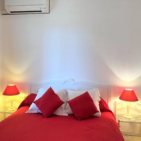 Marie Diane - Laurier Des Bois